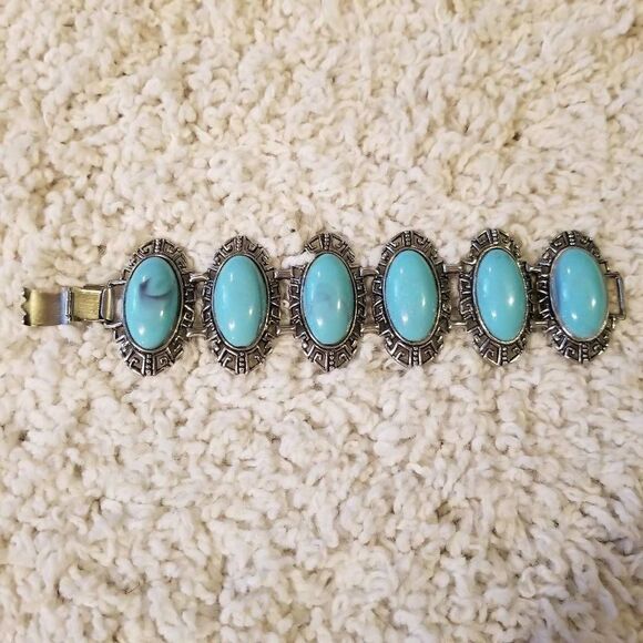 KARU Acre Vintage Faux Turquoise Bracelet - Picture 2 of 8